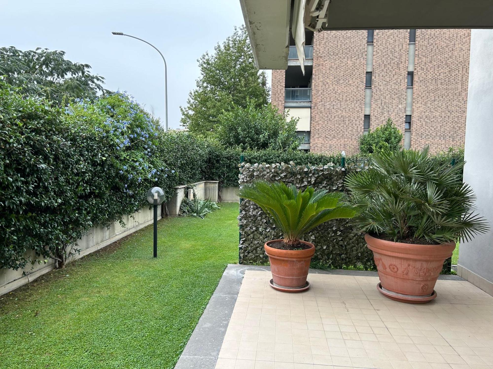 Sabine Apartment Rom